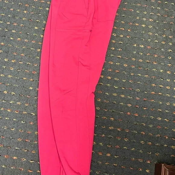 Fabletics Vibrant Pink Activewear Scrub Set - Picture 2 of 9